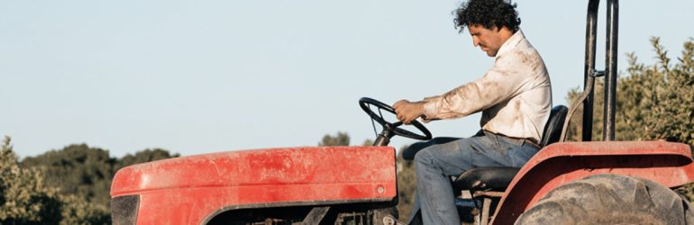 Naranjales Guarino selecciona Tractorista